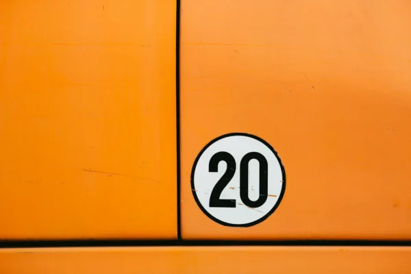 20/02 : signification spirituelle, heure miroir et symbolique de l’amour